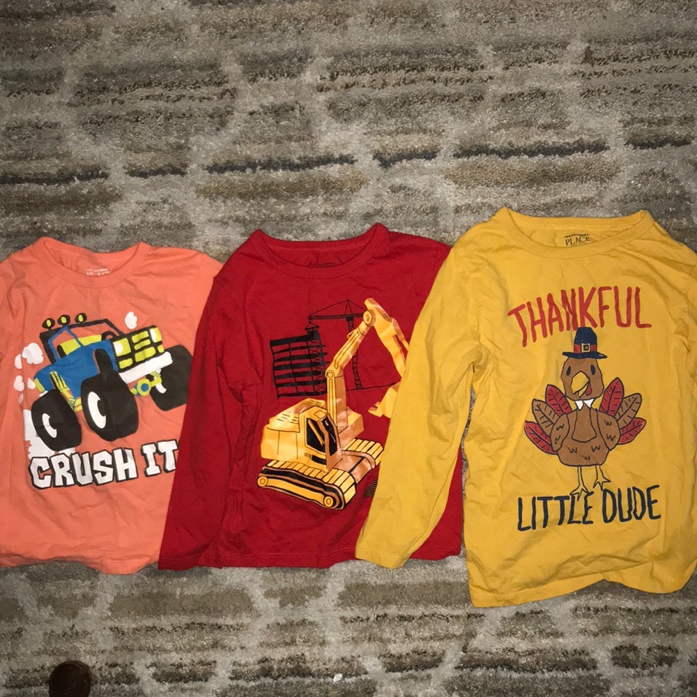 3 bundle of size 3T shirts